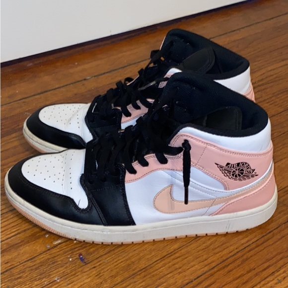 Jordan 1 mid arctic orange black toe - Picture 2 of 2